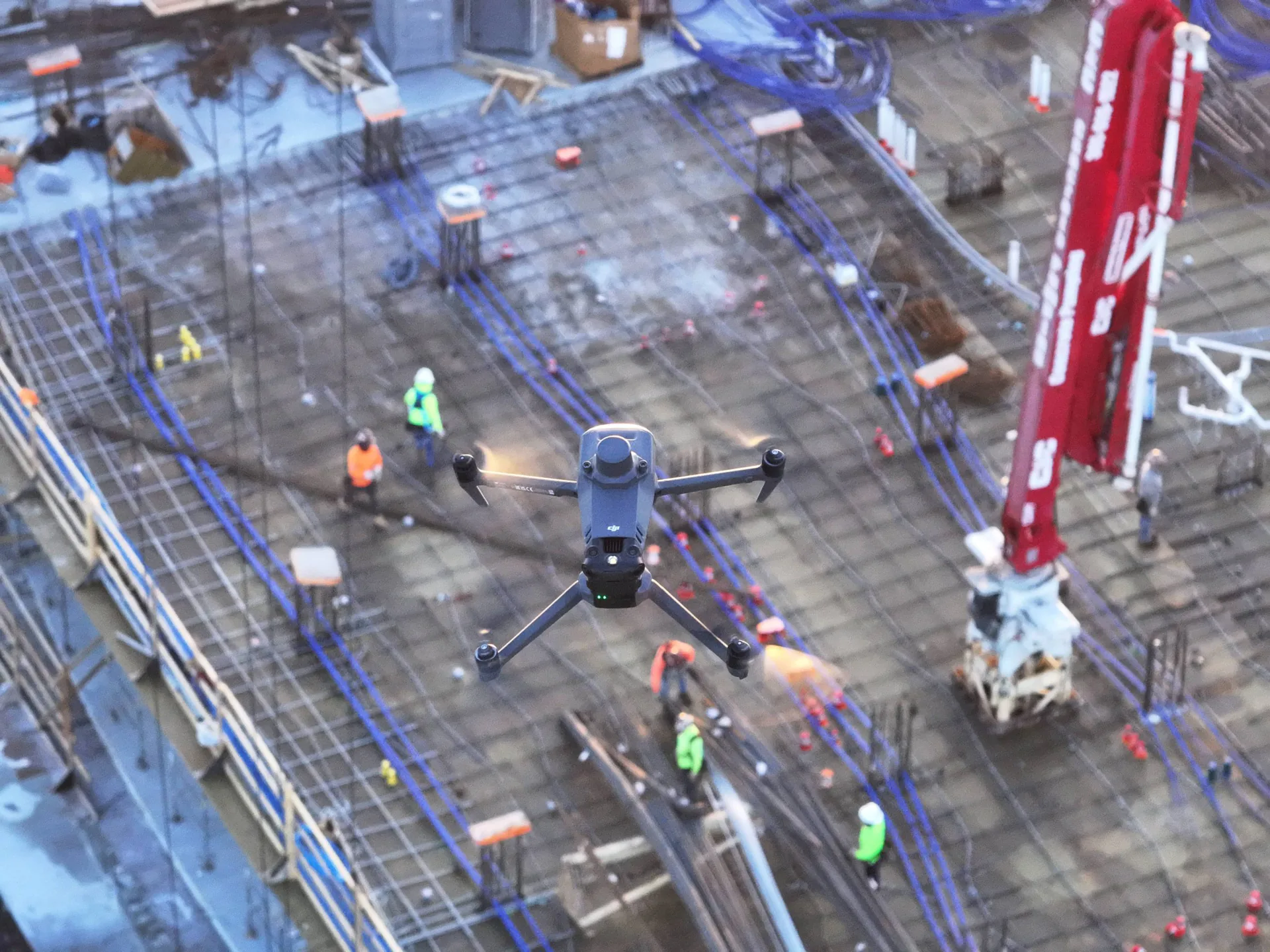 Professionele drone die volledig automatisch een bouwplaats in kaart brengt